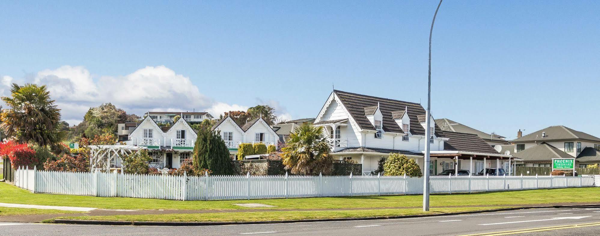 Phoenix Thermal Resort - Lago Taupo Exterior foto